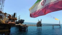 طهران ترفع سعر بيع النفط الخام للمشترين الآسيويين