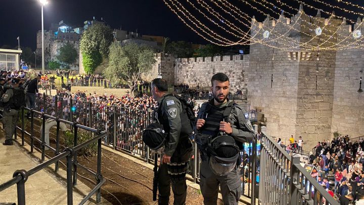الاحتلال يعتقل فتى من باب العمود بالقدس المحتلة