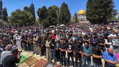 50 ألف مصلٍّ أدوا صلاة الجمعة الثانية من رمضان في المسجد الأقصى