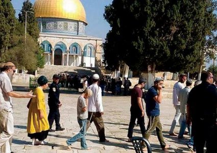رئيس جيبوتي يدين اقتحام قوات الاحتلال للأقصى والاعتداء على المصلين فيه