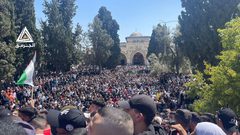 50 ألف مصلٍّ أدوا صلاة الجمعة الثانية من رمضان في المسجد الأقصى