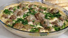 كرات الكفتة بصلصة الطحينية