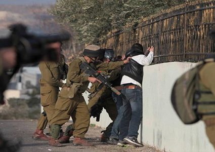 الاحتلال يعتقل 15 مواطنا من الضفة
