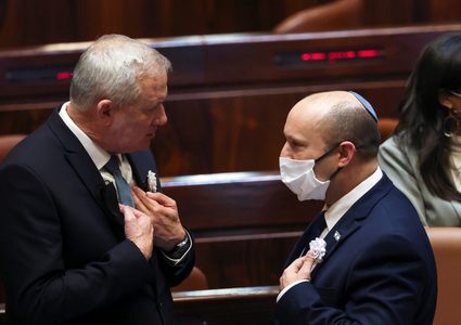 بينت يعقد جلسة لتقييم الوضع بعد إطلاق صاروخ من غزة