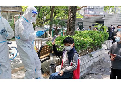 شنغهاي أكبر مدن الصين تعلن عن أولى حالات الوفاة بكورونا