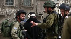 الاحتلال يعتقل شابا من بلدة الطور شرق القدس