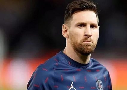 إصابة ميسي تثير القلق في باريس