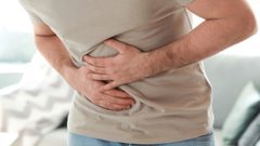 نصائح طبية لتخفيف آلام المعدة خلال شهر رمضان