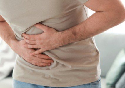 نصائح طبية لتخفيف آلام المعدة خلال شهر رمضان