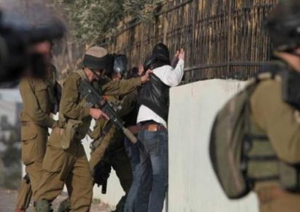 الاحتلال يعتقل أسيرا محررا من جنين على حاجز عسكري