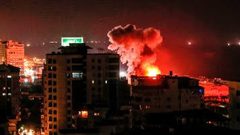 سلسلة غارات للاحتلال تستهدف مواقع للمقاومة في قطاع غزة