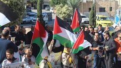 وقفة دعم وإسناد للأسرى وسط مدينة أريحا