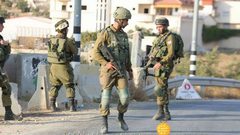 الاحتلال يمنع المواطنين من دخول أو مغادرة بلدة رامين شرق طولكرم