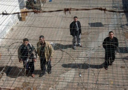 انضمام الأسيرين زياد حمودة وعبد المجيد مهدي إلى قائمة "عمداء الأسرى"