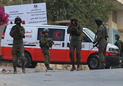 إصابة عاملين برصاص الاحتلال غرب طولكرم