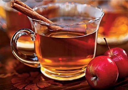 عصير التفاح بالقرفة