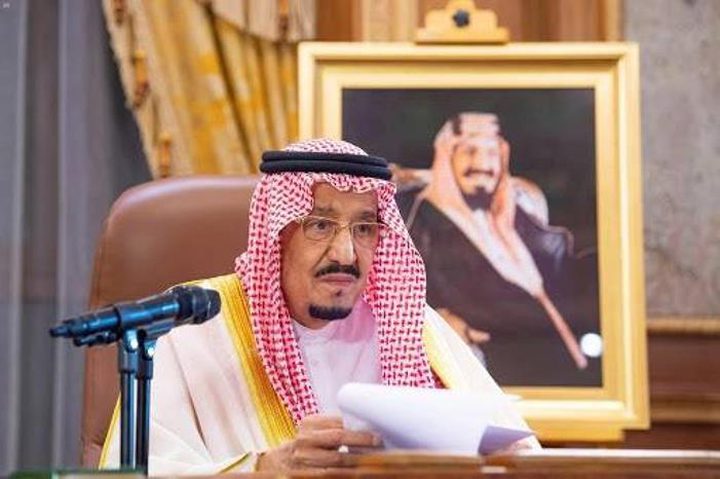 العاهل السعودي يوجه بصرف مبلغ ضخم معونة شهر رمضان