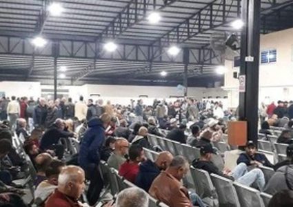 مئات العمال يتوجهون لحاجز بيت حانون بعد قرار فتحه