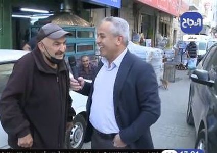 خمس جوائز وزعت على المواطنين خلال جولة في أسواق نابلس