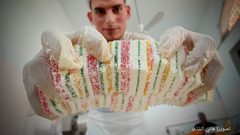 مصانع الحلقوم في قطاع غزة تنشط استعدادًا لموسم عيد الفطر المبارك ..