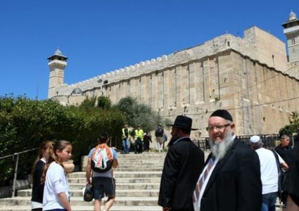 منع اليهود من دخول الحرم الإبراهيمي غدا الجمعة