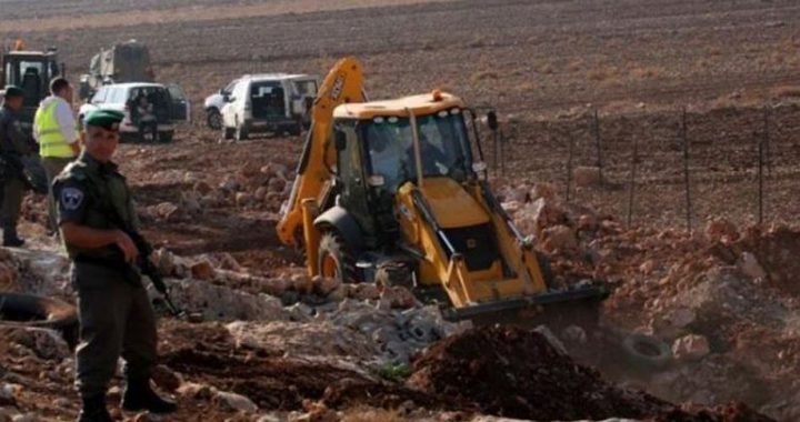 مستوطنون يواصلون تجريف أراض في الأغوار الشمالية