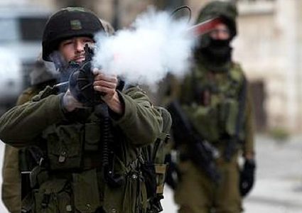 إصابة شاب وفتى برصاص الاحتلال بمواجهات في الزبابدة واعتقال آخرين من قباطية