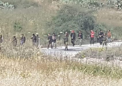 نادي الأسير: انتهاكات جسيمة يتعرض لها العمال خلال عمليات اعتقالهم