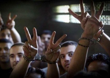 المعتقلون إدارياً يواصلون مقاطعة محاكم الاحتلال لليوم الـ 122