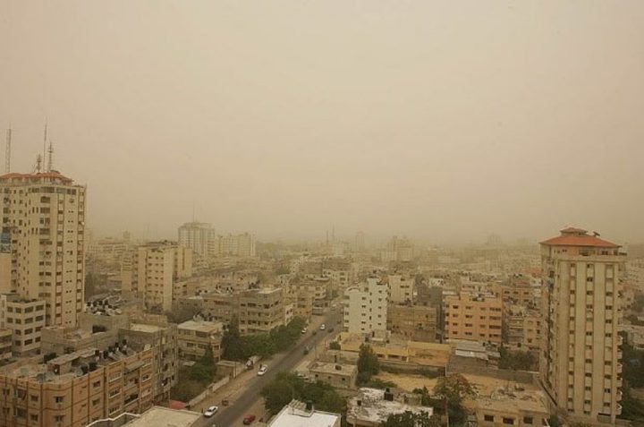 الطقس: أجواء خماسينية مغبرة وارتفاع آخر على درجات الحرارة