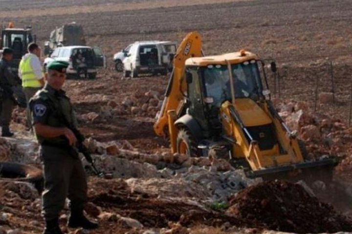 مستوطنون يواصلون تجريف أراضٍ في الأغوار الشمالية