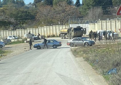 مستوطنون يغلقون شارع جنين_نابلس
