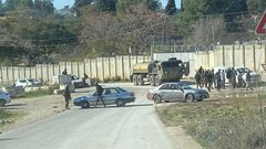 مستوطنون يغلقون شارع جنين_نابلس