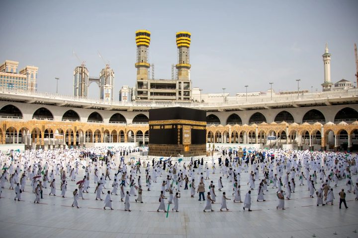 السعودية تحذر من التعامل مع مواقع مشبوهة تروّج للحج