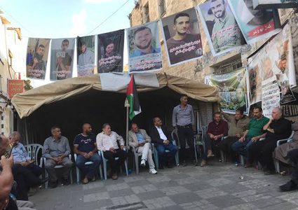 وقفة في مخيم جنين للمطالبة باسترداد جثامين الشهداء المحتجزة واسنادا للأسرى