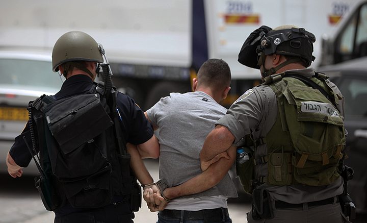 الاحتلال يعتقل مواطنا من العيسوية في القدس