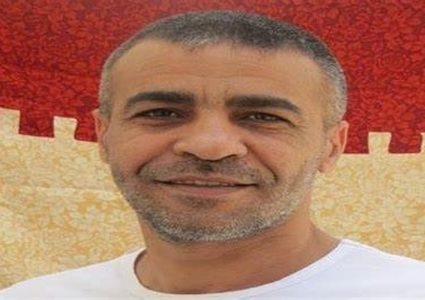 نقل المعتقل ناصر أبو حميد للمستشفى بشكل عاجل