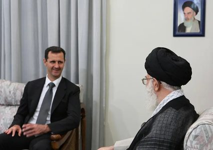 بشار الأسد يلتقي بخامنئي في طهران