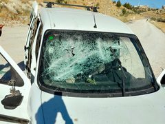 إصابة عدد من المواطنين إثلا اندلاع شجار تخلله تحطيم سيارة في يطا جنوب الخليل