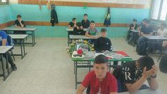 مع عودتهم لمقاعد الدراسة.. زملاء الفتى أشرف موسى حمايل "11 عاماً" من بيتا جنوب نابلس يستذكرونه، وهو الذي توفي يوم الجمعة رفقة والده جراء سقوطهم في بئر بالبلدة.