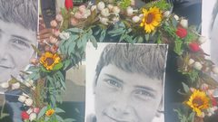 زملاء الفتى أشرف حمايل يستذكرونه بعد عودتهم لمقاعد الدراسة