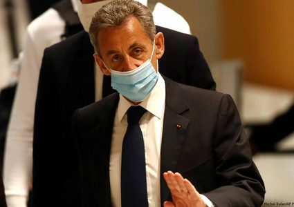 فرنسا: الحكم على رئيس الوزراء الأسبق بالسجن