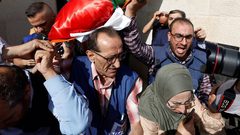 الطيبي يدعو "بايدن" لفتح تحقيق بقضية استشهاد شيرين أبو عاقلة