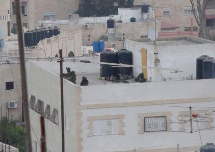 الاحتلال يقصف منزلا في مخيم جنين بالقذائف ويصيب شابا بالرصاص