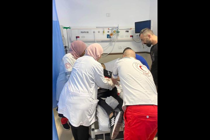 13 اصابة وانسحاب قوات الاحتلال من جنين بعد تفجير منزل واعتقال محمود الدبعي