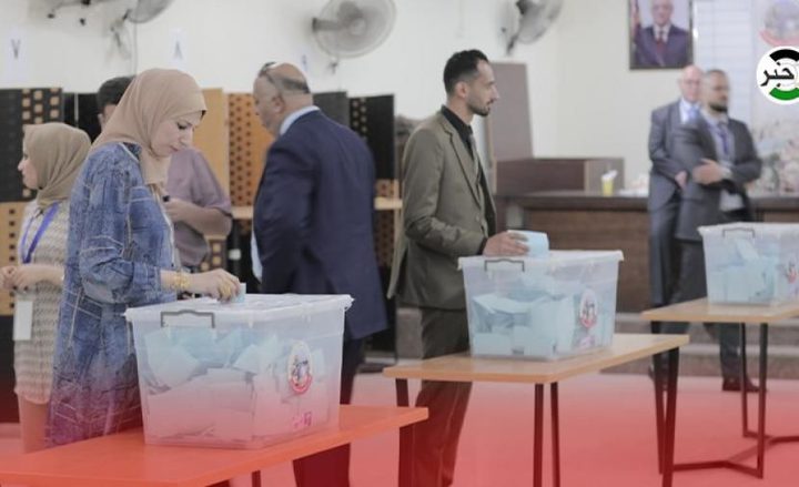 حركة فتح تكتسح كافة المقاعد الستة في انتخابات نقابة المحامين