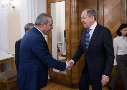 حسين الشيخ يلتقي لافروف وبوغدانوف في موسكو