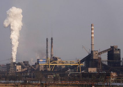 استسلام نحو 1000 مقاتل في مصنع آزوفستال الأوكراني