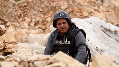 المصور الصحفي جعفر اشتية يروي تفاصيل محاولة دهسه من قبل مستوطن