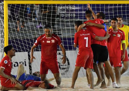 منتخبنا للكرة الشاطئية يكتسح السعودية بسداسية ويبلغ نصف نهائي غرب آسيا